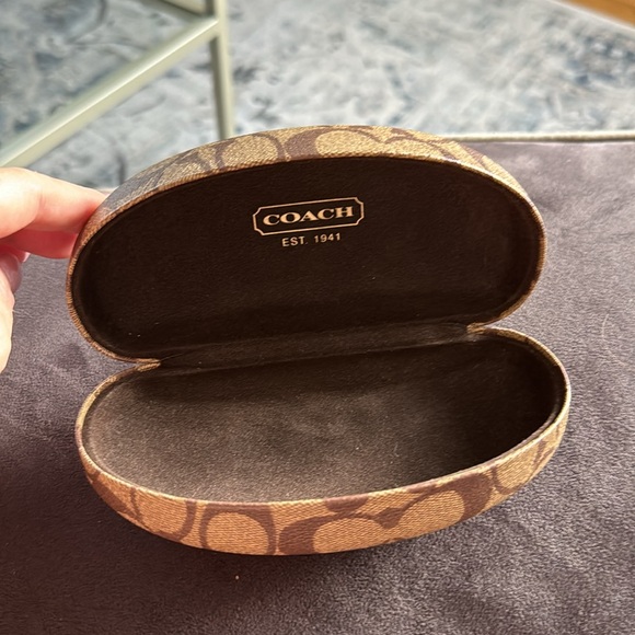 Coach sunglasses case - Picture 2 of 4